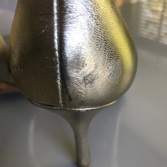 BADGLEY MISCHKA GOLD AND PINK CRYSTAL PEEP TOE PUMP - Picture 7 of 13